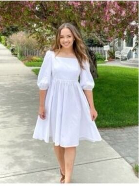 BNWT Emma Knudsen
Charlotte White Dress XS